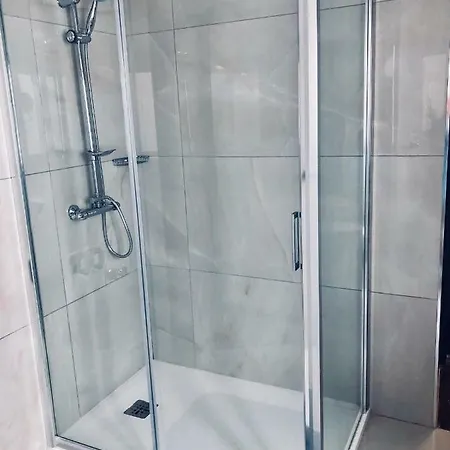 Townhouse In Centre *